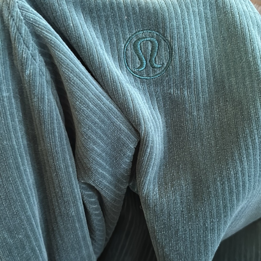 Lululemon Scuba Track Jacket & Mid-Rise Wide-Leg Pants - Picture 8 of 16